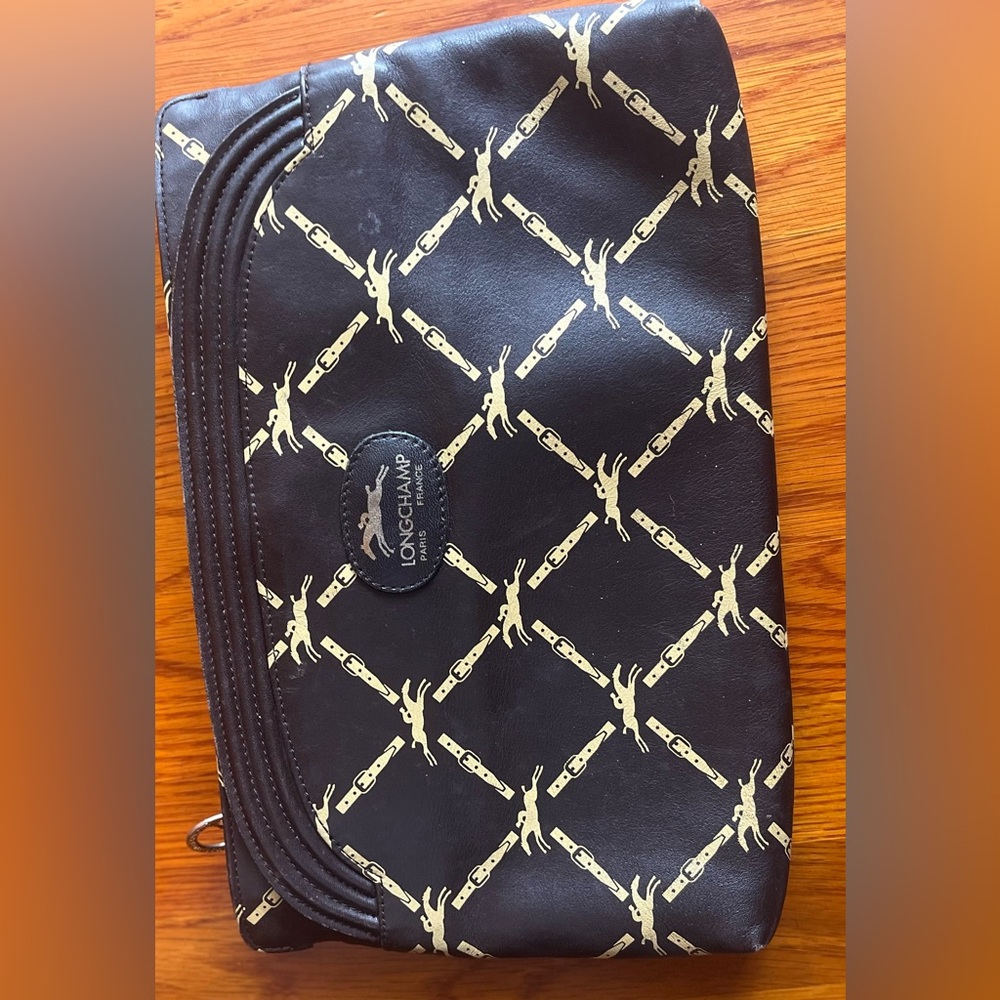 Longchamp clutch